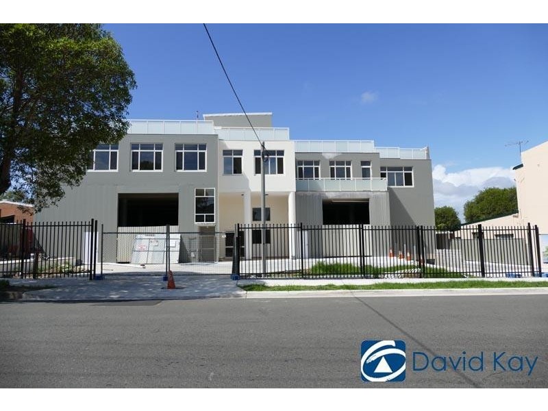 5 Benaroon Road, Lakemba NSW 2195