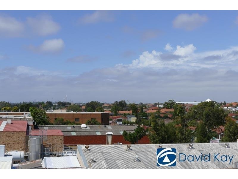 5 Benaroon Road, Lakemba NSW 2195