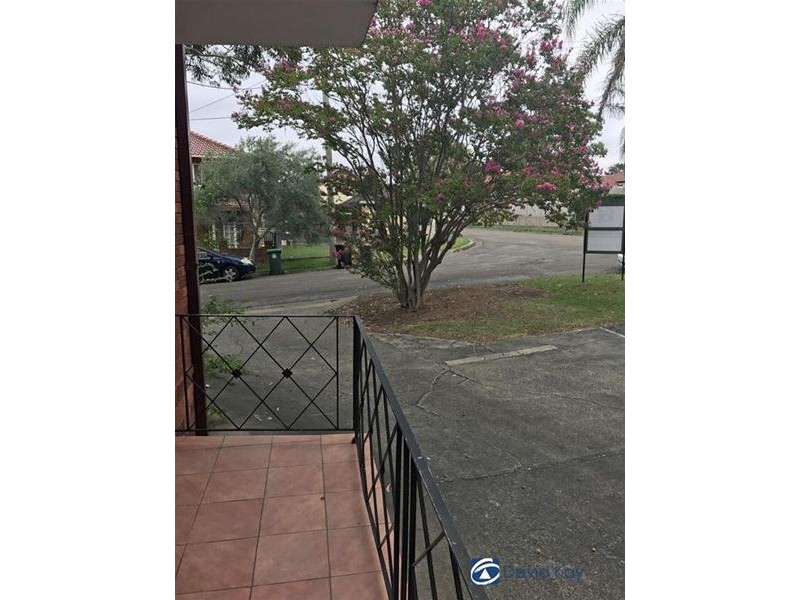 1/4 St Judes Crescent, Belmore NSW 2192