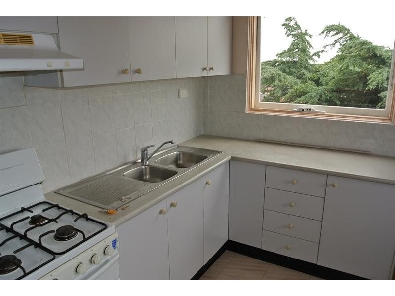 297 Gardeners Road, Eastlakes NSW 2018