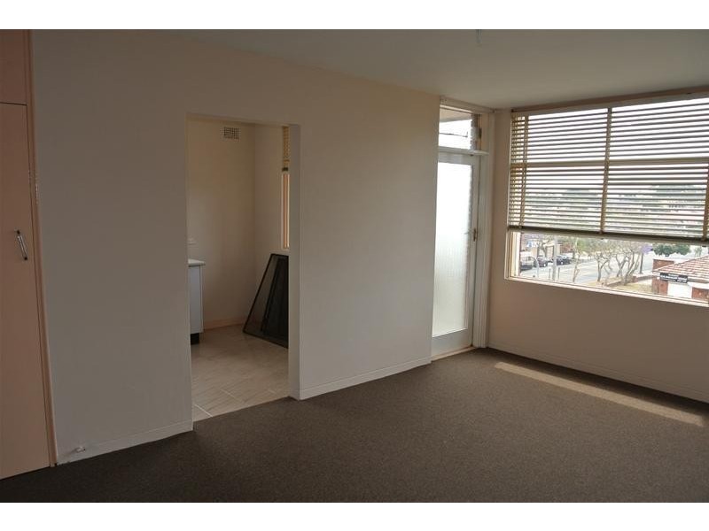 297 Gardeners Road, Eastlakes NSW 2018