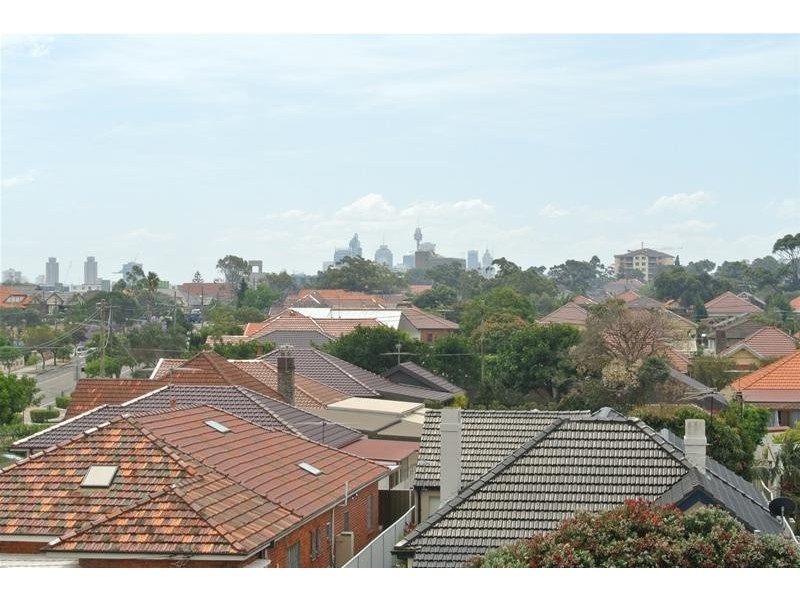 297 Gardeners Road, Eastlakes NSW 2018