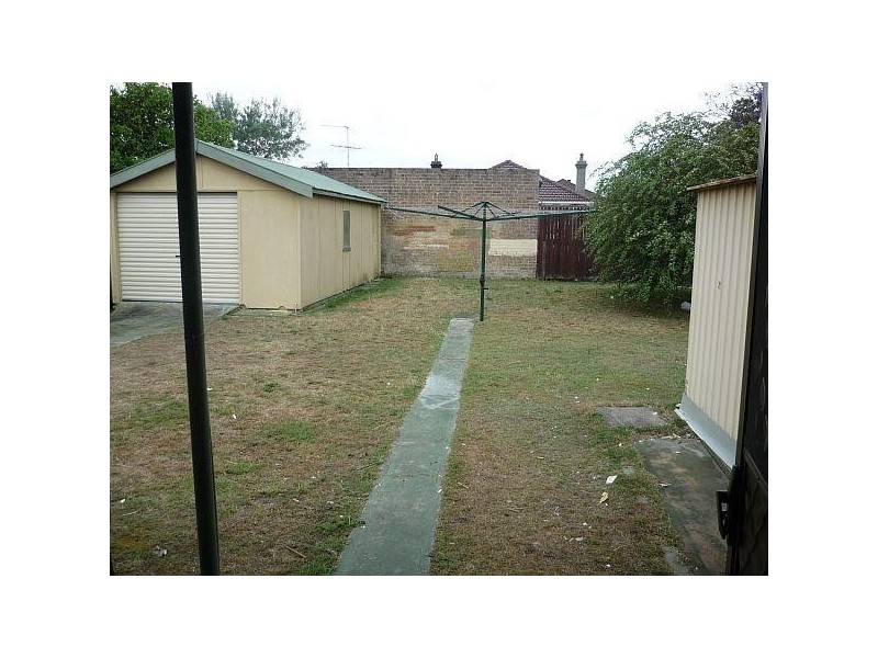 11 Sutherland Street, Mascot NSW 2020