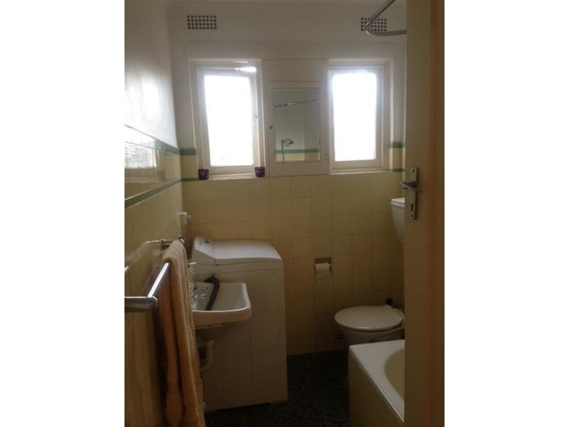 1/2 Glenwood Avenue, Coogee NSW 2034