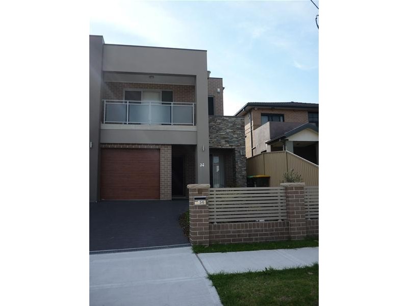 34 Eyres Street, Chifley NSW 2036