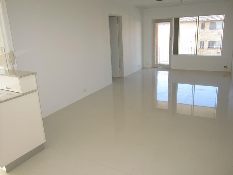 11/4 Hearne Close, Eastlakes NSW 2018