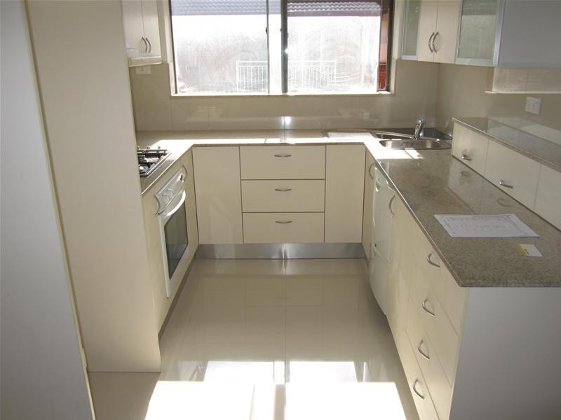 11/4 Hearne Close, Eastlakes NSW 2018