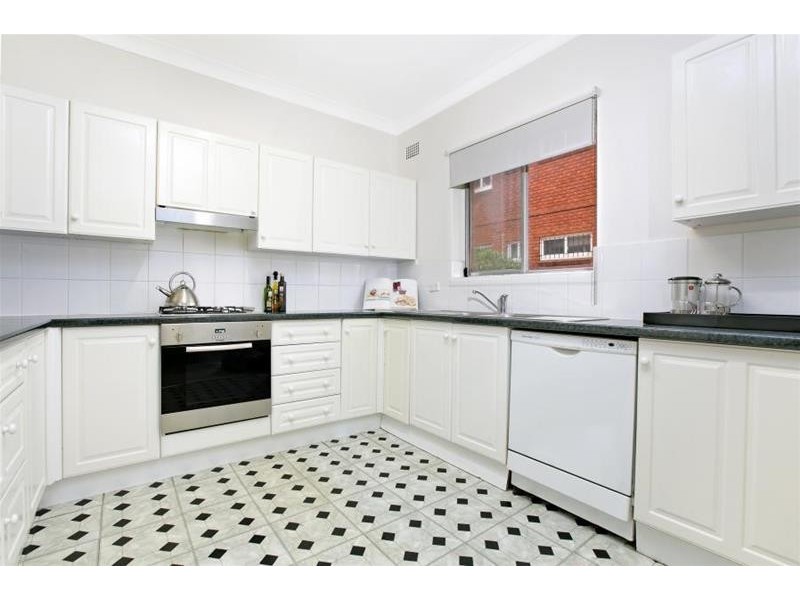 2/9 Hereward Street, Maroubra NSW 2035