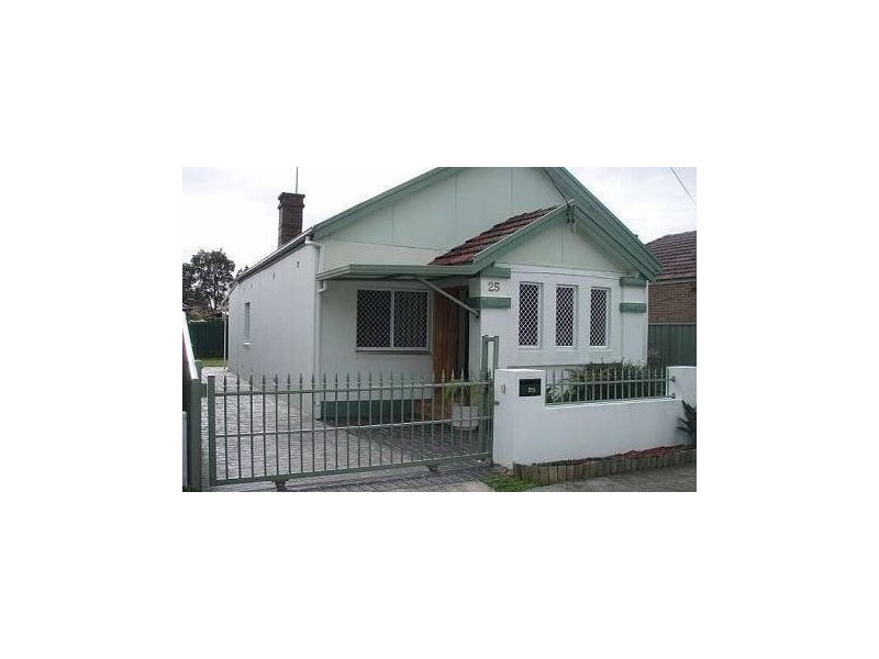 25 Macintosh Street, Mascot NSW 2020