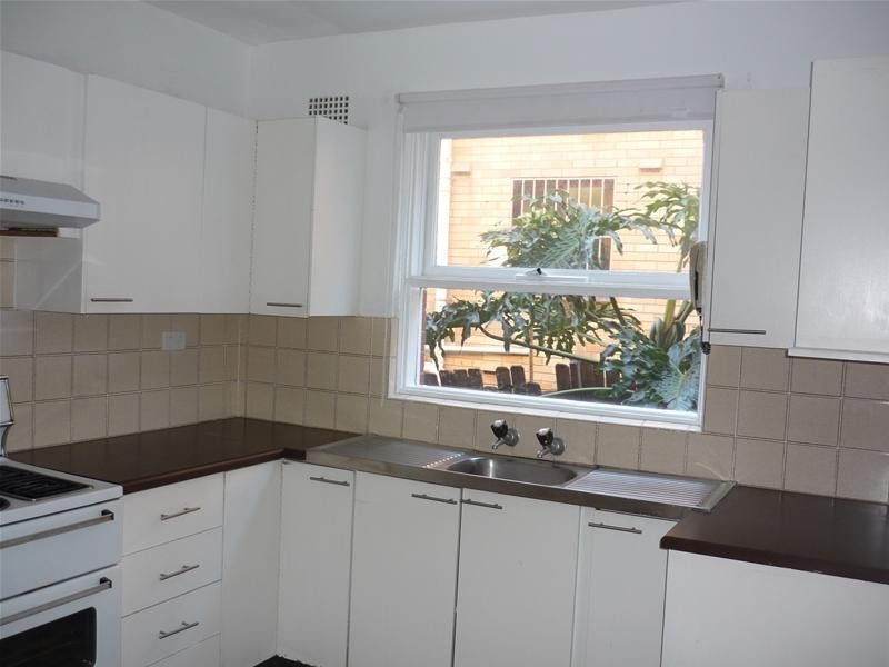 2/6-8 Mckeon Street, Maroubra NSW 2035