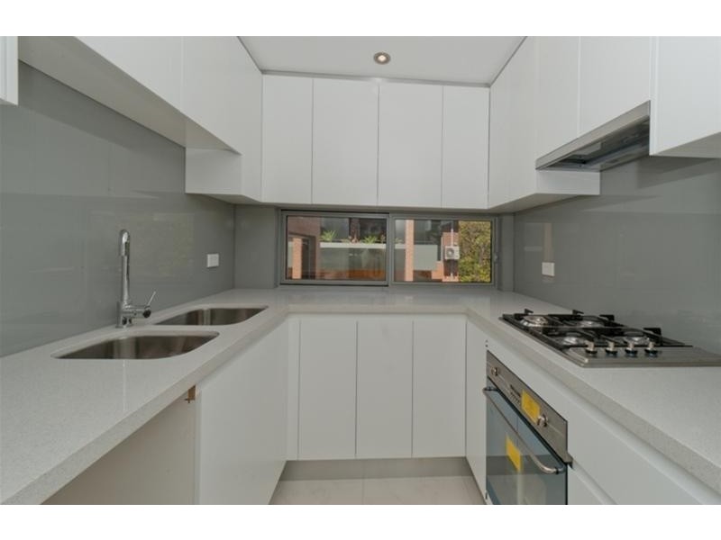 10/10-16 Bream Street, Coogee NSW 2034