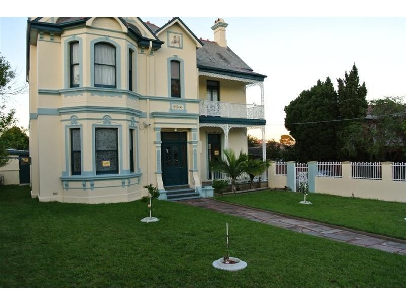 2/50 Harrow Road, Bexley NSW 2207