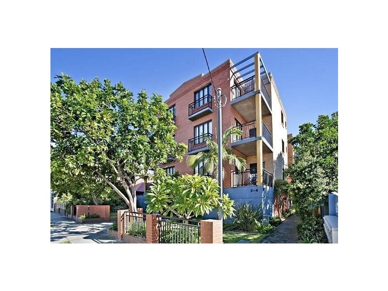 10/2-4 Fenton Avenue, Maroubra NSW 2035