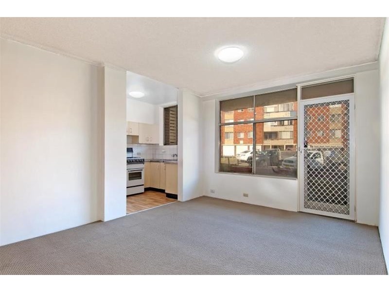 1/68 Mascot Drive, Eastlakes NSW 2018