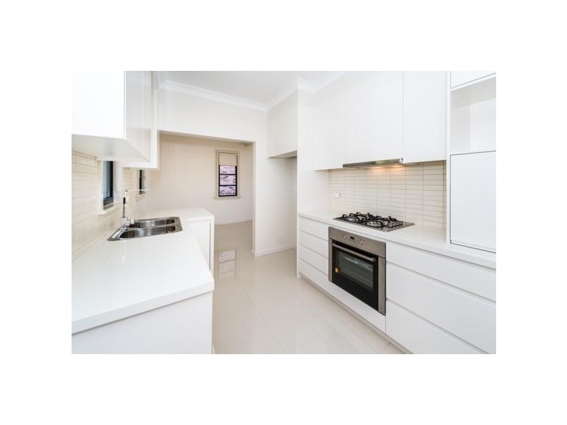 68 Lasseter Avenue, Chifley NSW 2036