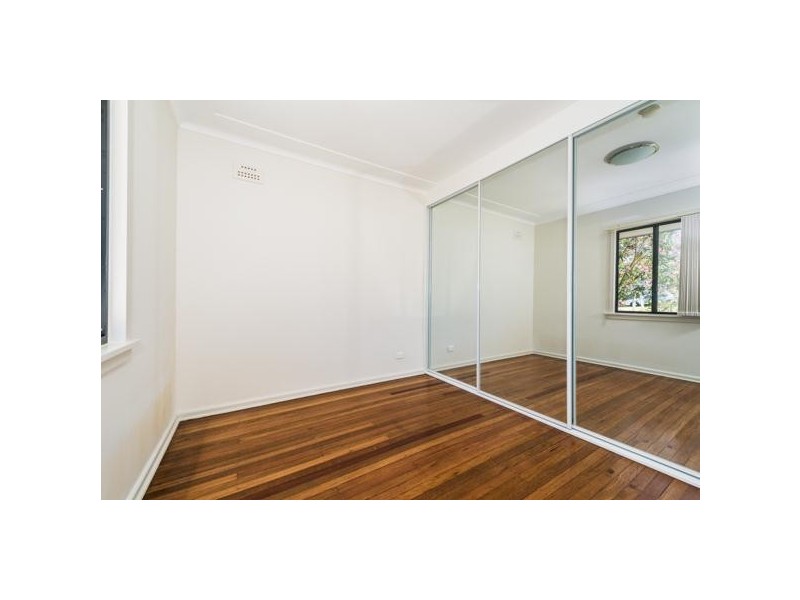 68 Lasseter Avenue, Chifley NSW 2036