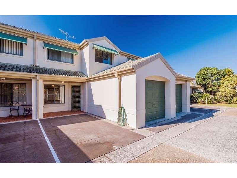 3/6-8 Beachside Way, Yamba NSW 2464