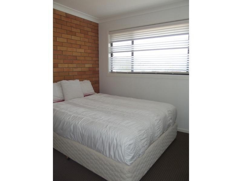 2/4 Mariners Way, Yamba NSW 2464