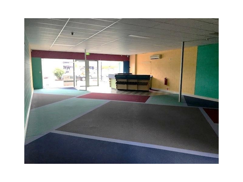 1/4 Treelands Drive, Yamba NSW 2464