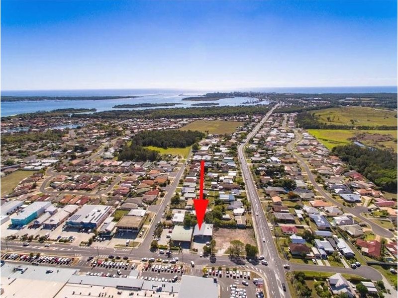 1/4 Treelands Drive, Yamba NSW 2464