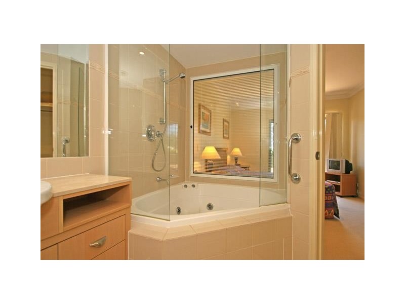 2/20 Pacific Parade, Yamba NSW 2464