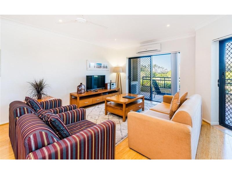 40/20 Pacific Parade, Yamba NSW 2464