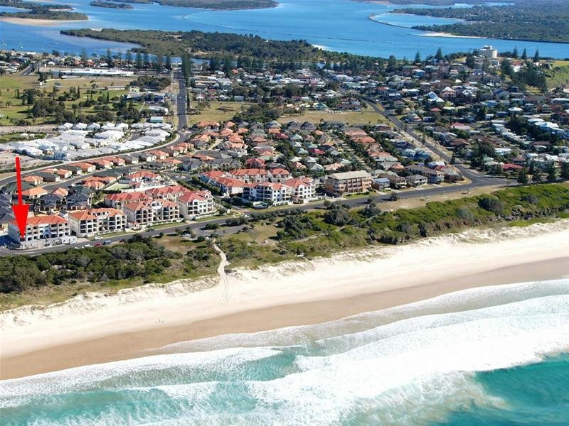 40/20 Pacific Parade, Yamba NSW 2464
