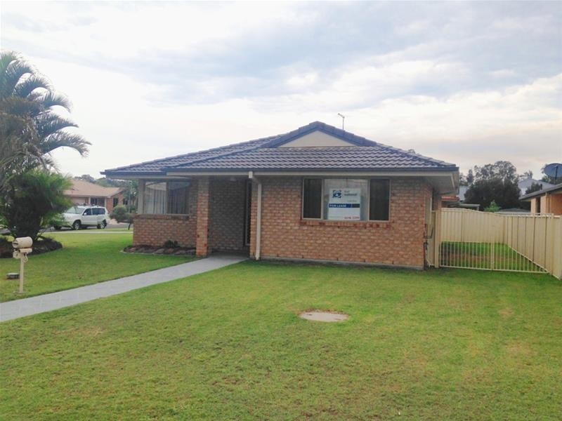 4 Bayview Drive, Yamba NSW 2464