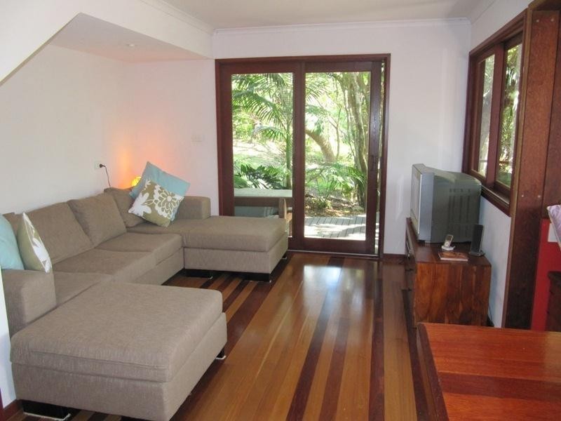 109 Lakes Boulevard, Wooloweyah NSW 2464