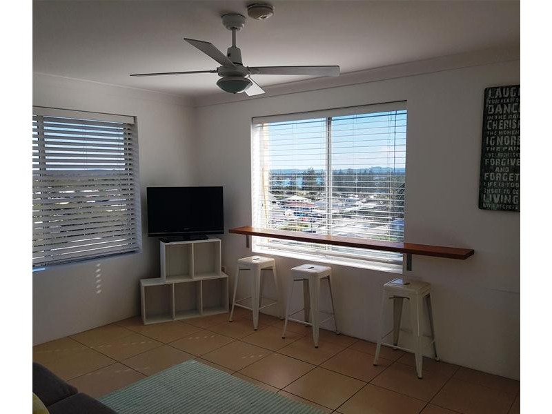 2/11 Campbell Lane, Yamba NSW 2464