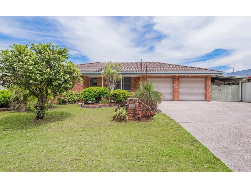 32  Wattle Drive, Yamba NSW 2464