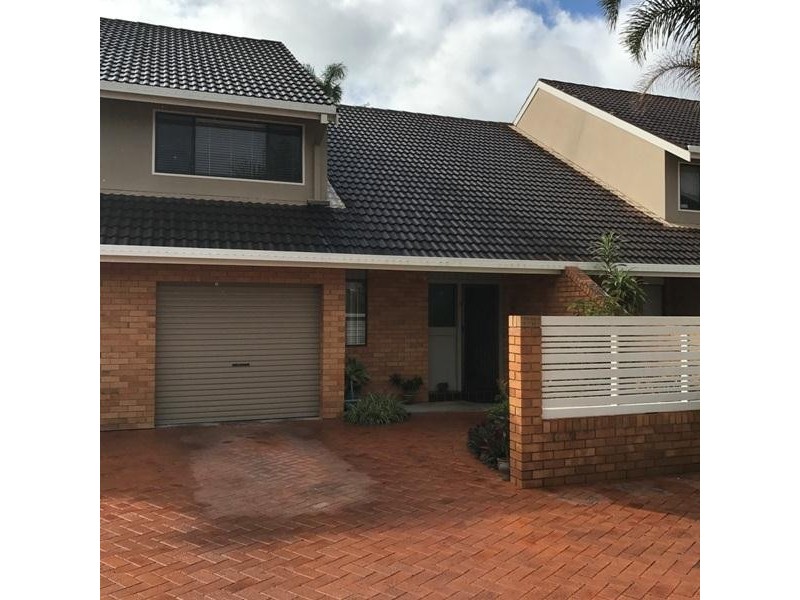 3/4 Mariners Way, Yamba NSW 2464