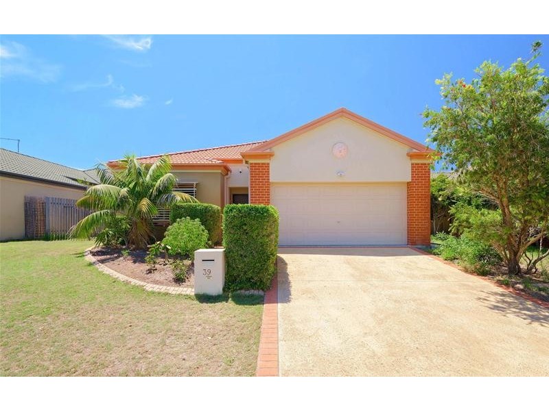 39 Oceania Court, Yamba NSW 2464