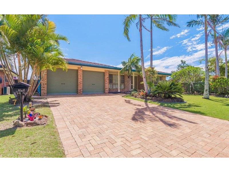 7 Gumnut Road, Yamba NSW 2464