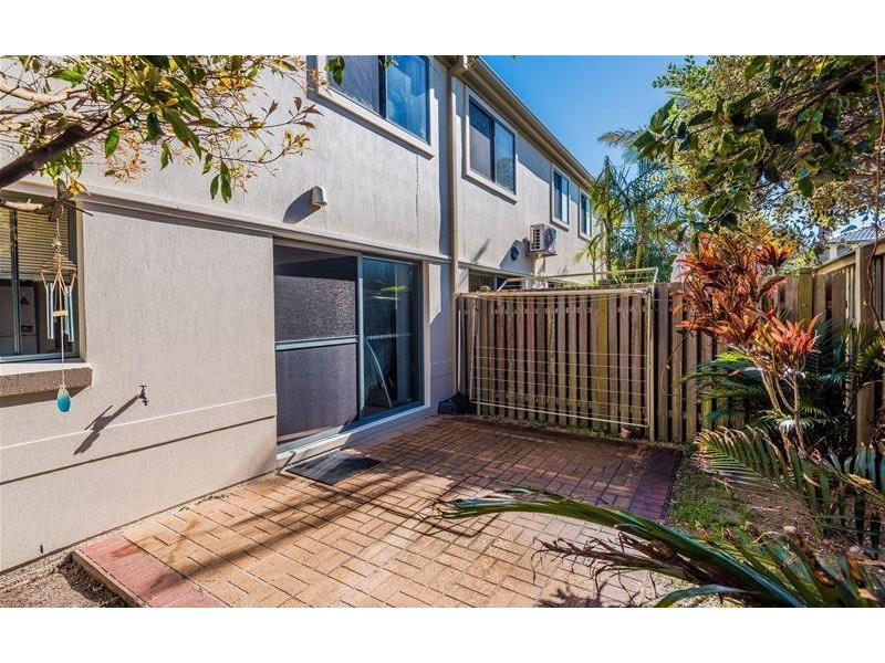 3/6-8 Beachside Way, Yamba NSW 2464