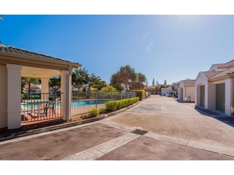 3/6-8 Beachside Way, Yamba NSW 2464