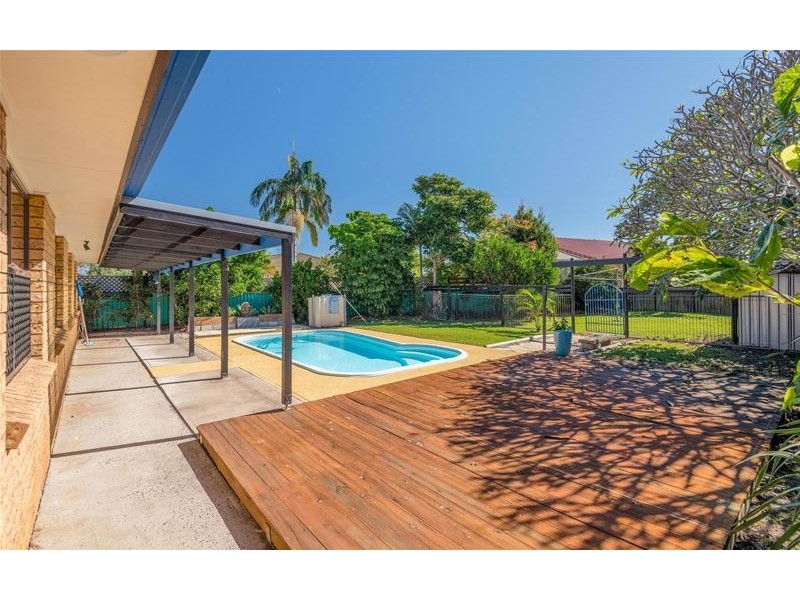 17 Hakea Avenue, Yamba NSW 2464