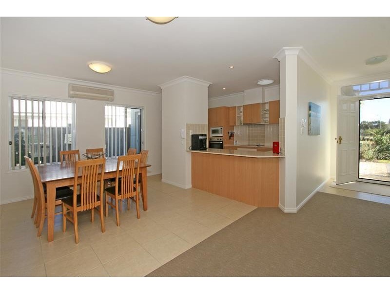 3 The Parkway, Yamba NSW 2464