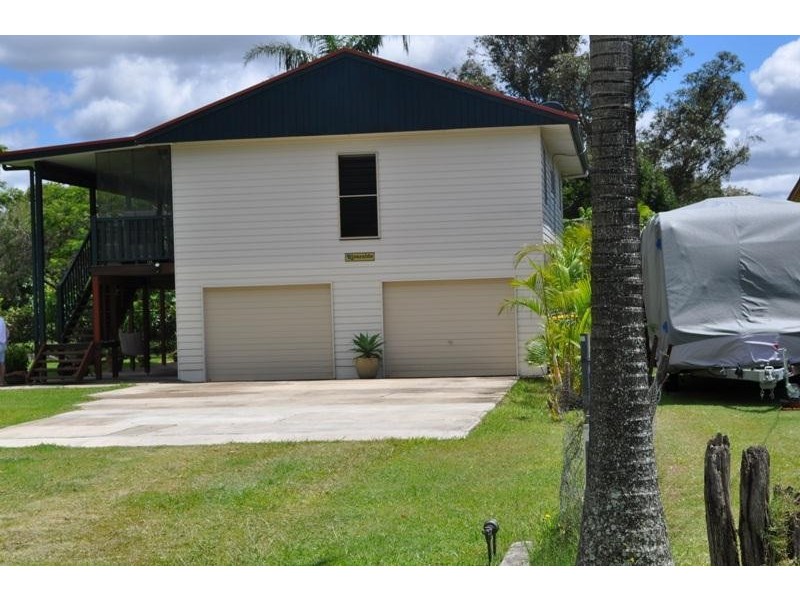 2 Yamba Street, Palmers Island NSW 2463