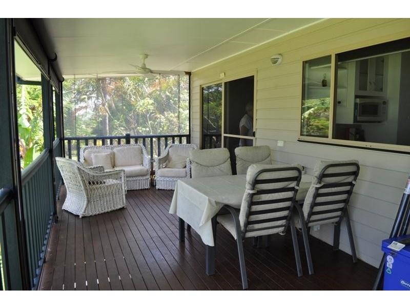 2 Yamba Street, Palmers Island NSW 2463