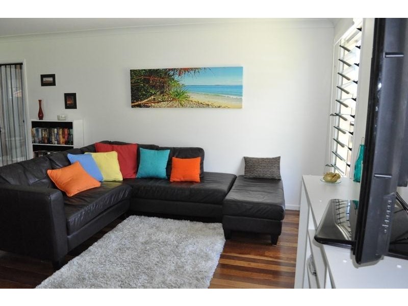 2 Yamba Street, Palmers Island NSW 2463