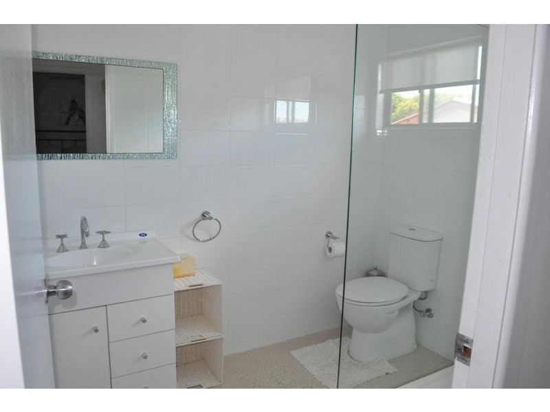 2 Yamba Street, Palmers Island NSW 2463