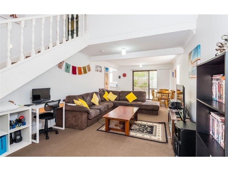 1/4 Mariners Way, Yamba NSW 2464