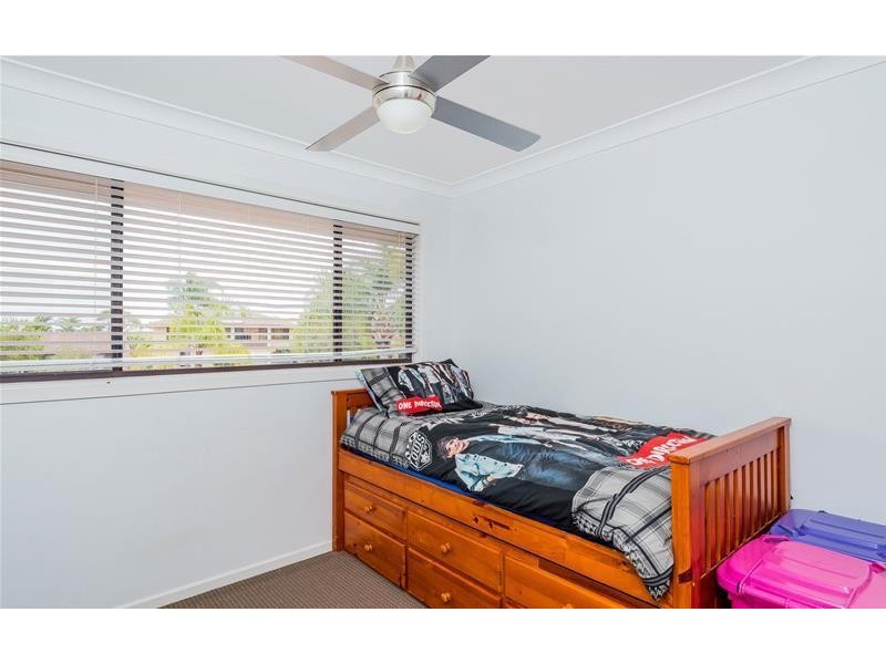 1/4 Mariners Way, Yamba NSW 2464