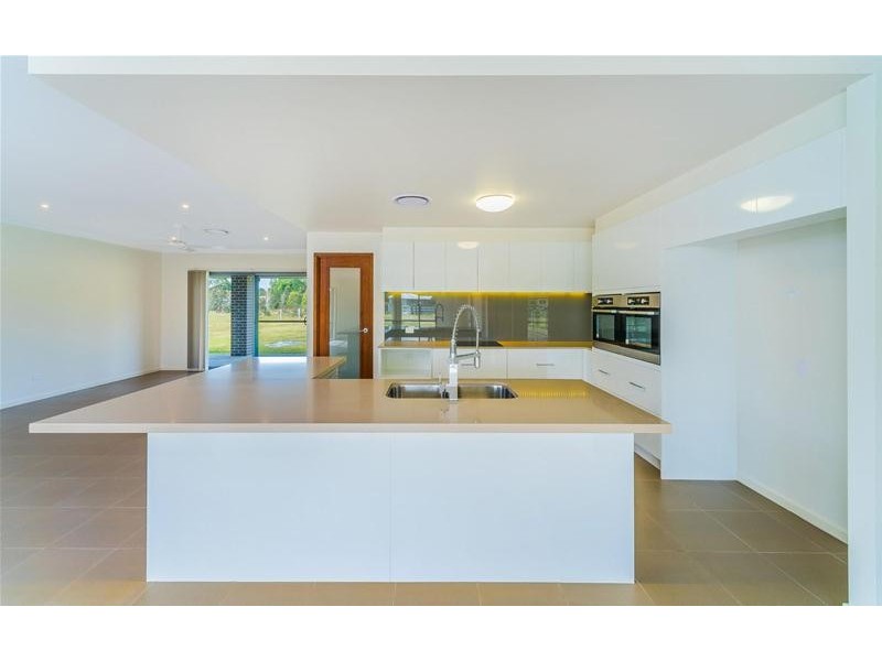 14 Parklands Drive, Gulmarrad NSW 2463