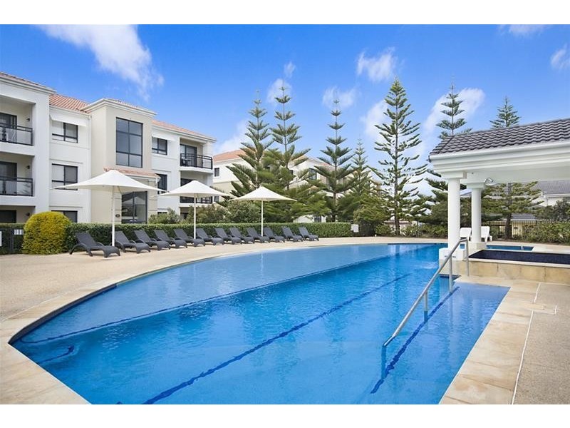 51/20 Pacific Parade, Yamba NSW 2464