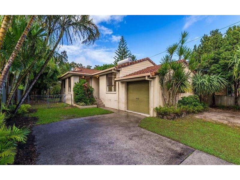 12 Endeavour Street, Yamba NSW 2464