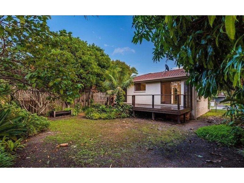 12 Endeavour Street, Yamba NSW 2464