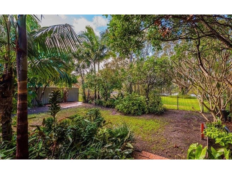 12 Endeavour Street, Yamba NSW 2464