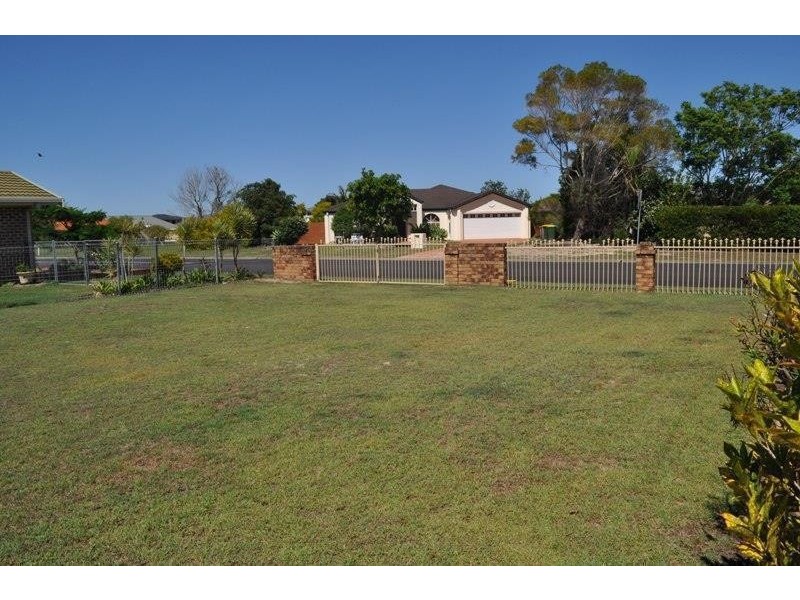 2 Witonga Drive, Yamba NSW 2464